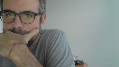 Snapshot of fedeglobos chatting on 01/30/25, 02:25 fedeGLOBOS online show from 01/30/25, 02:25