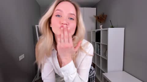 Daniela online show from 02/01/25, 01:09