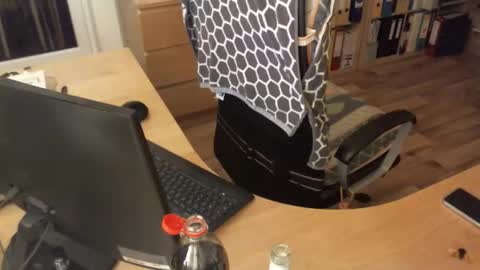 feet4u_barefooter online show from 09/20/25, 10:11