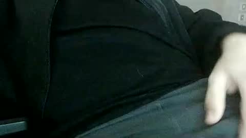 Snapshot of feet_cleaner chatting on 12/19/24, 11:50 Slut-Boy online show from 12/19/24, 11:50