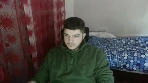 Snapshot of feet_cleaner chatting on 01/03/25, 11:03 Slut-Boy online show from 01/03/25, 11:03