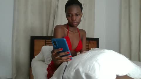 feetlovely507541 online show from 11/13/25, 02:16