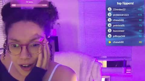 Soley online show from 01/27/25, 01:37