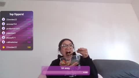 Soley online show from 02/18/25, 08:03