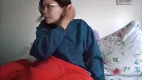 Soley online show from 10/26/25, 10:04