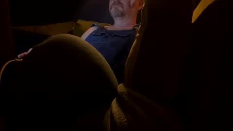 feetpuller2024 online show from 01/25/25, 12:17