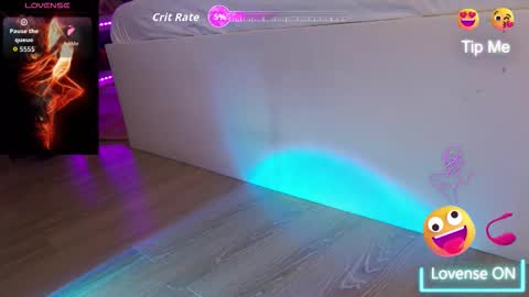 Snapshot of feetvibe chatting on 10/07/25, 08:11 FeetVibe online show from 10/07/25, 08:11