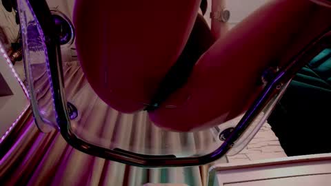 Snapshot of feetvibe chatting on 01/06/26, 08:18 FeetVibe online show from 01/06/26, 08:18