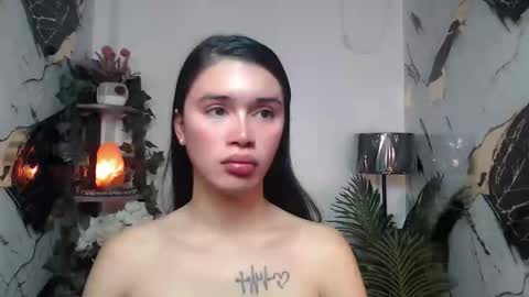 Snapshot of feisty_woman chatting on 09/25/25, 10:30 Prianka online show from 09/25/25, 10:30