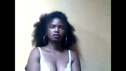 Snapshot of felicia422300 chatting on 05/22/26, 06:20 felicia422300 online show from 05/22/26, 06:20