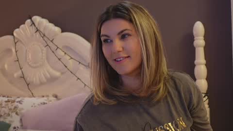 FeliciaKrige online show from 01/21/25, 11:34