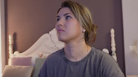 FeliciaKrige online show from 01/22/25, 11:43