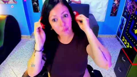 felina online show from 03/08/25, 11:18