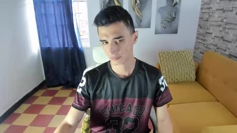 Snapshot of felipe_colinss chatting on 04/18/26, 12:09 felipe colinss online show from 04/18/26, 12:09