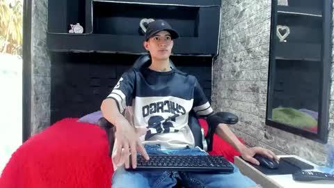 Snapshot of felipe_fiire chatting on 05/01/26, 01:59 felipe fiire online show from 05/01/26, 01:59