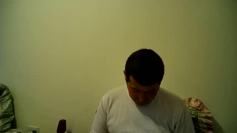 felipebb40 online show from 12/30/24, 06:27