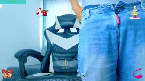 felipehot_gonzales online show from 11/10/25, 12:37