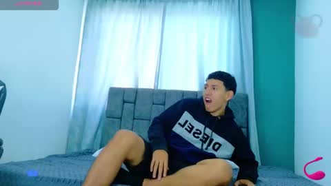 felipehotgonzalez online show from 11/18/25, 01:04