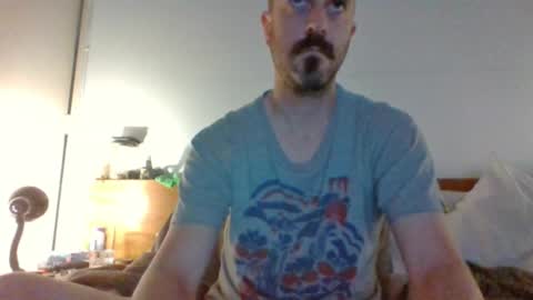 Snapshot of felipesmg2 chatting on 11/25/25, 11:32 felipesmg2 online show from 11/25/25, 11:32