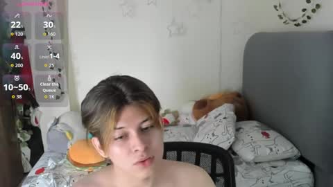 Snapshot of felix_leex chatting on 11/14/25, 08:29 Felix leex online show from 11/14/25, 08:29