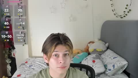 Snapshot of felix_leex chatting on 11/21/25, 08:18 Felix leex online show from 11/21/25, 08:18