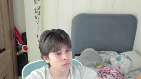 Snapshot of felix_leex chatting on 07/12/26, 12:51 Felix leex online show from 07/12/26, 12:51