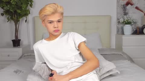 Felix online show from 02/07/25, 07:17