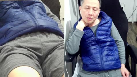 Snapshot of felixlau chatting on 01/21/25, 12:29 felixlau online show from 01/21/25, 12:29