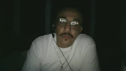 Snapshot of felixrlarios25 chatting on 05/03/26, 03:34 felixrlarios25 online show from 05/03/26, 03:34