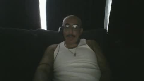 Snapshot of felixrlarios25 chatting on 05/13/26, 03:20 felixrlarios25 online show from 05/13/26, 03:20
