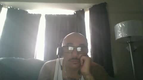 Snapshot of felixrlarios25 chatting on 06/03/26, 12:24 felixrlarios25 online show from 06/03/26, 12:24