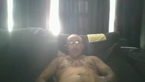 Snapshot of felixrlarios25 chatting on 06/06/26, 11:53 felixrlarios25 online show from 06/06/26, 11:53