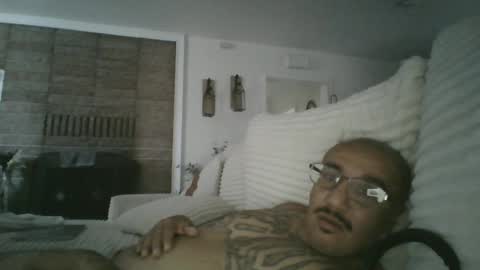 Snapshot of felixrlarios25 chatting on 07/17/26, 09:08 felixrlarios25 online show from 07/17/26, 09:08