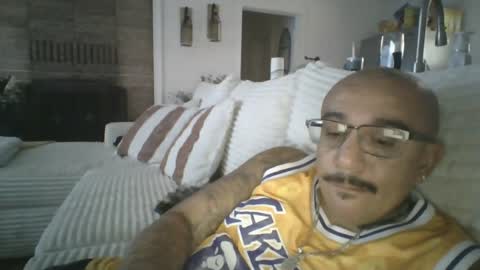 Snapshot of felixrlarios25 chatting on 07/21/26, 05:15 felixrlarios25 online show from 07/21/26, 05:15