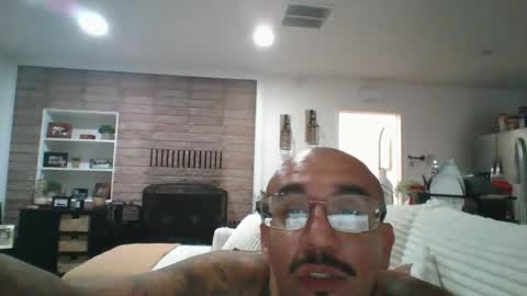 Snapshot of felixrlarios25 chatting on 07/28/26, 05:03 felixrlarios25 online show from 07/28/26, 05:03