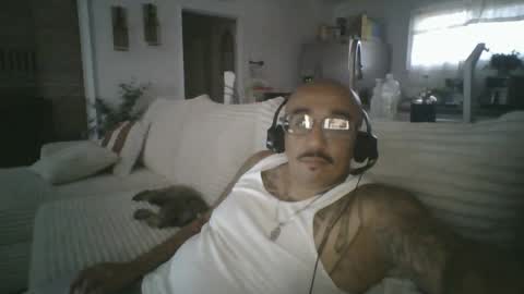 Snapshot of felixrlarios25 chatting on 07/28/26, 10:42 felixrlarios25 online show from 07/28/26, 10:42