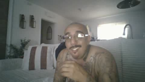 Snapshot of felixrlarios25 chatting on 08/03/26, 05:49 felixrlarios25 online show from 08/03/26, 05:49