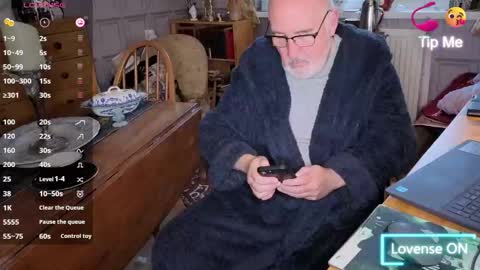 Adam online show from 10/29/25, 07:32