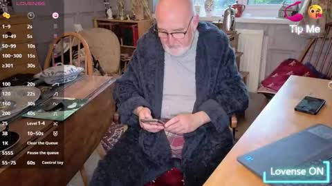 Adam online show from 10/31/25, 07:20