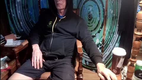 Snapshot of fellatioauto chatting on 01/01/25, 02:51 hungnsexy online show from 01/01/25, 02:51