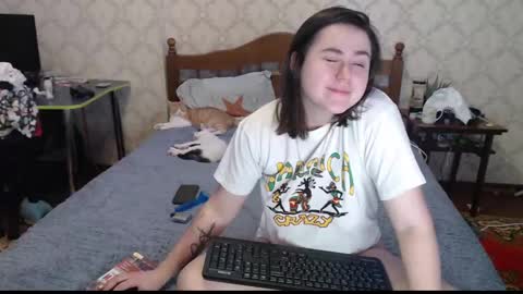 Snapshot of felvivalkitty chatting on 01/04/25, 02:35 Seva online show from 01/04/25, 02:35