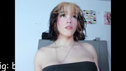 Snapshot of fem_boy6 chatting on 01/06/25, 06:14 fem_boy6 online show from 01/06/25, 06:14