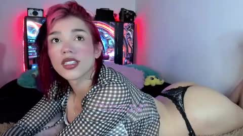 Snapshot of fem_boy6 chatting on 02/28/25, 11:14 fem_boy6 online show from 02/28/25, 11:14