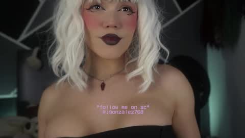 fem_boy6 online show from 12/03/25, 09:02