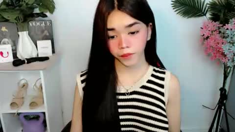 YOUR BEAUTIFUL ASIANFHEMY online show from 05/16/26, 11:46