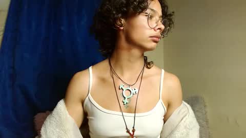 Fenix online show from 10/24/25, 01:57