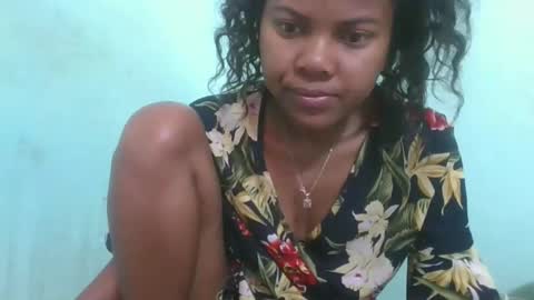 Snapshot of fenou122745 chatting on 10/17/25, 09:01 fenou122745 online show from 10/17/25, 09:01