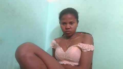 Snapshot of fenou122745 chatting on 10/21/25, 06:36 fenou122745 online show from 10/21/25, 06:36