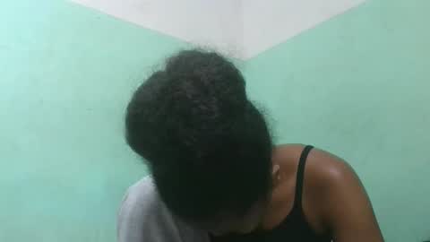 Snapshot of fenou122745 chatting on 11/30/25, 10:52 fenou122745 online show from 11/30/25, 10:52