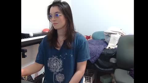 Snapshot of feralasf chatting on 12/03/24, 05:31 FE fee online show from 12/03/24, 05:31